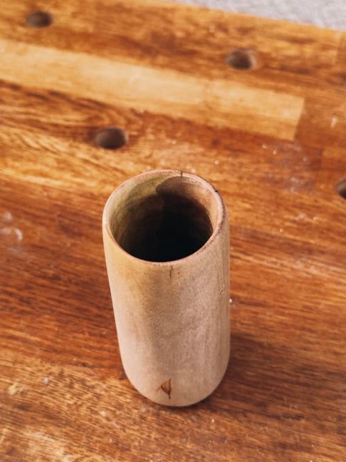 Cană lungă din nuc pentru frappé