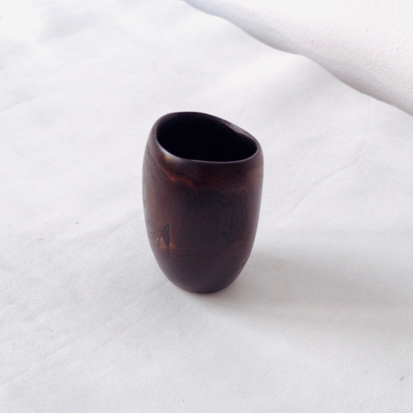 Cană pentru cafea din lemn de salcâm ars