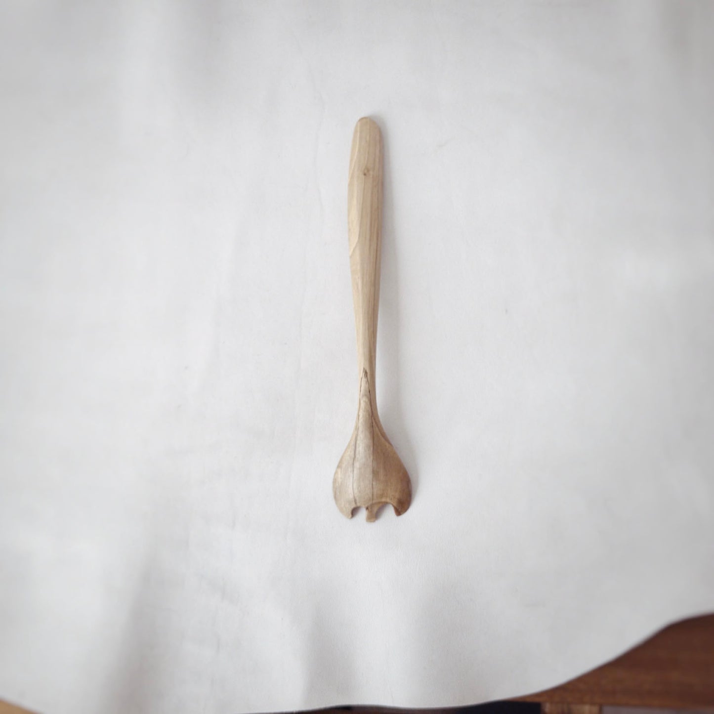 "Spork" din lemn de nuc