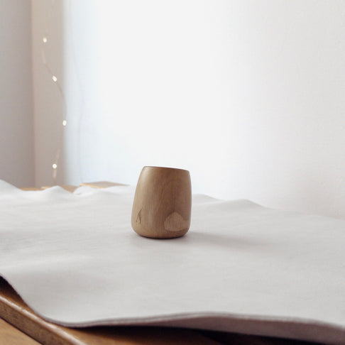 Căniță pentru espresso din lemn de nuc