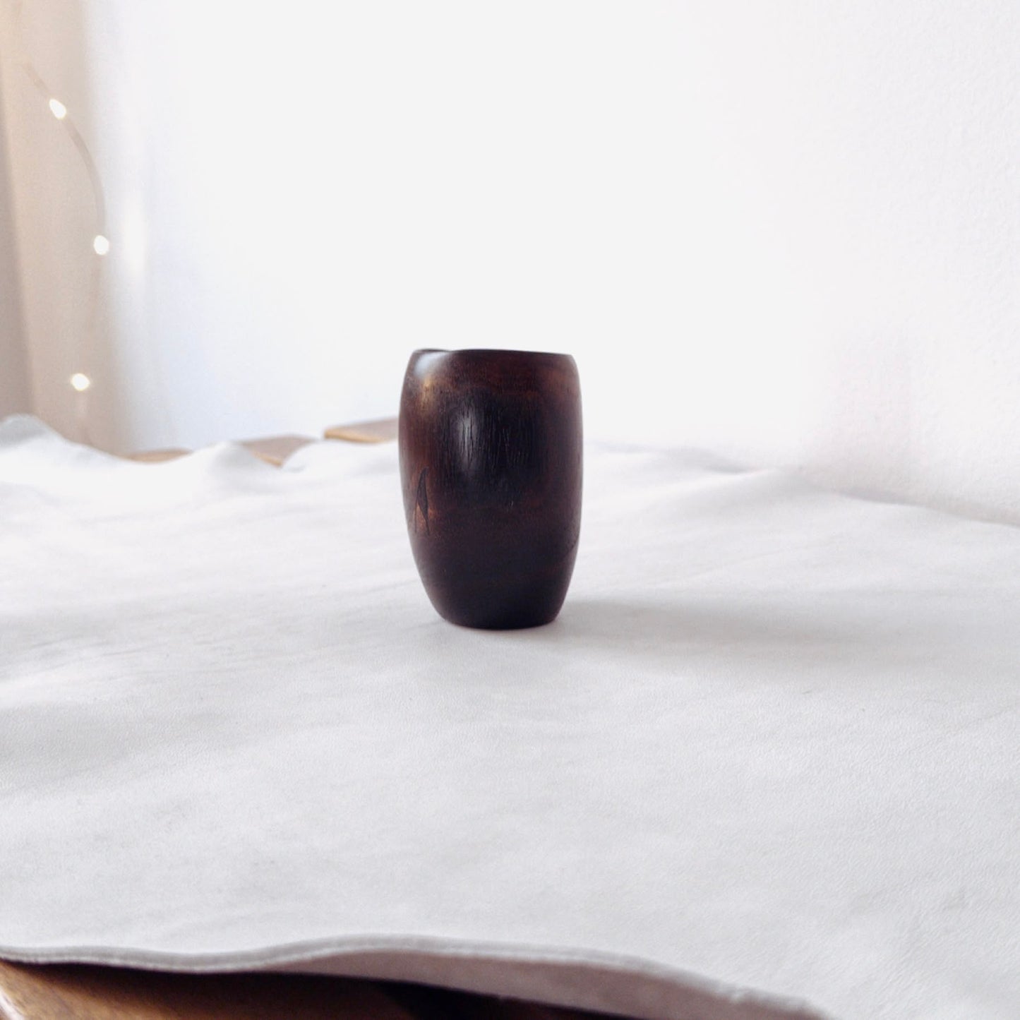 Cană pentru cafea din lemn de salcâm ars