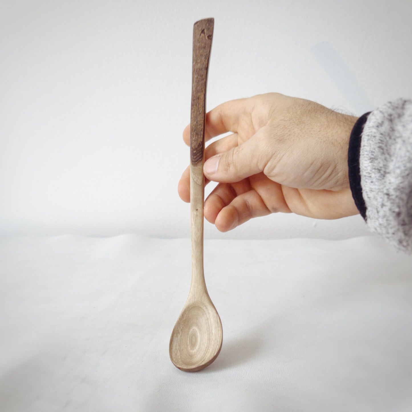 Lingură de gătit din lemn de nuc