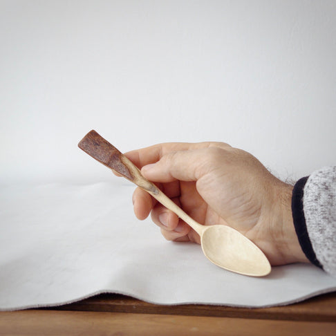 Lingură de mâncat din lemn de zadă