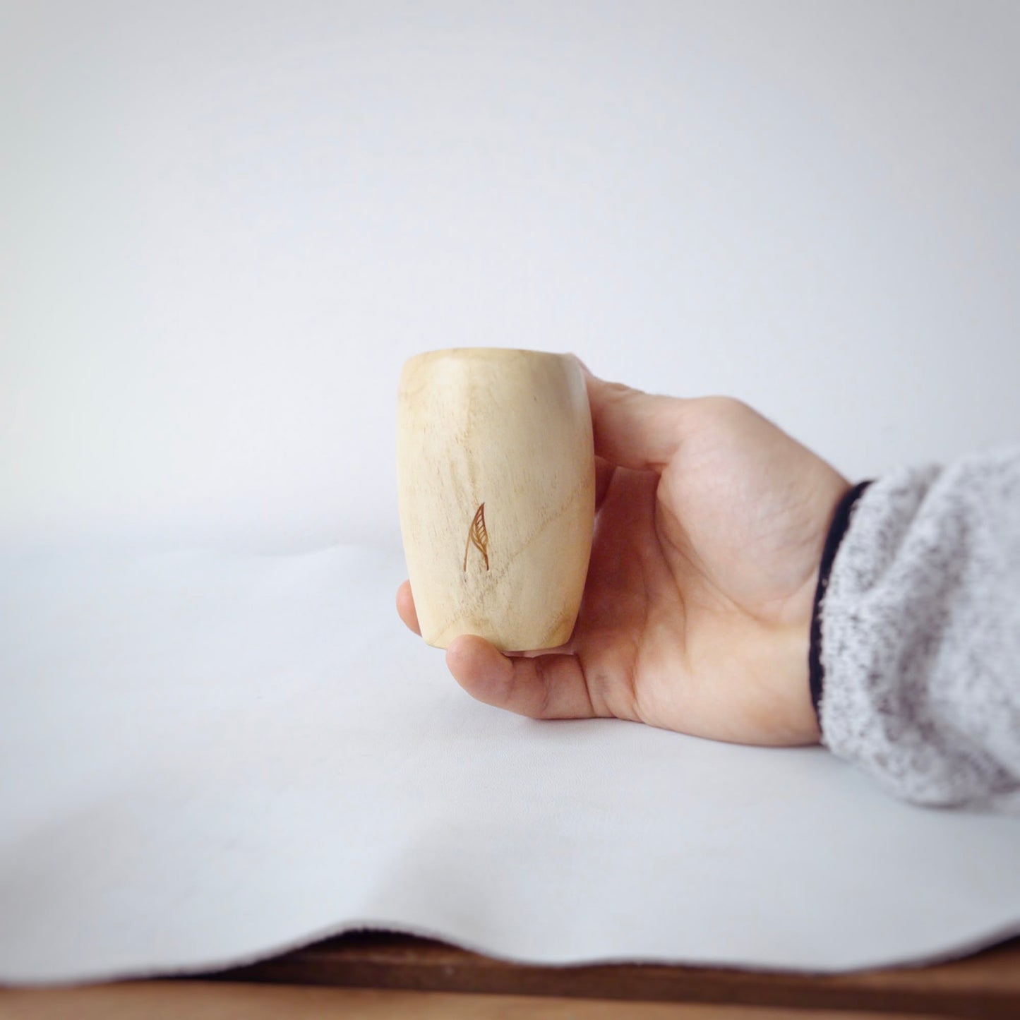 Ceașcă pentru cafea din lemn de nuc